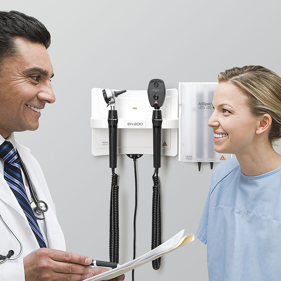 Stacje diagnostyczne do otoskopów Heine EN 200