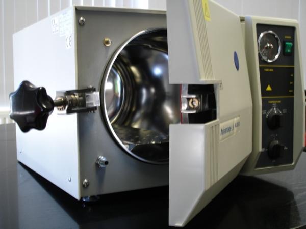 Sterylizatory parowe małe - autoklawy Advantage-Lab GmbH AL02-01-100