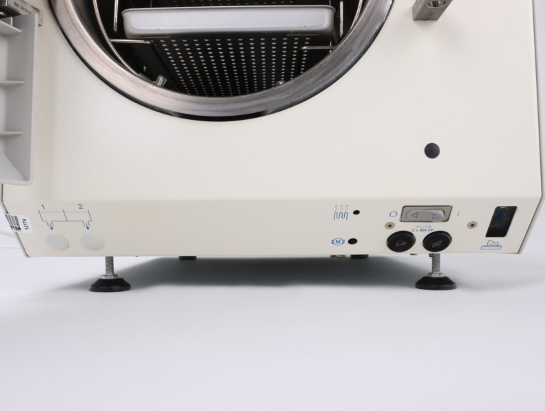 Sterylizatory parowe małe używane MELAG Melag 24 - B - Praiston rekondycjonowany