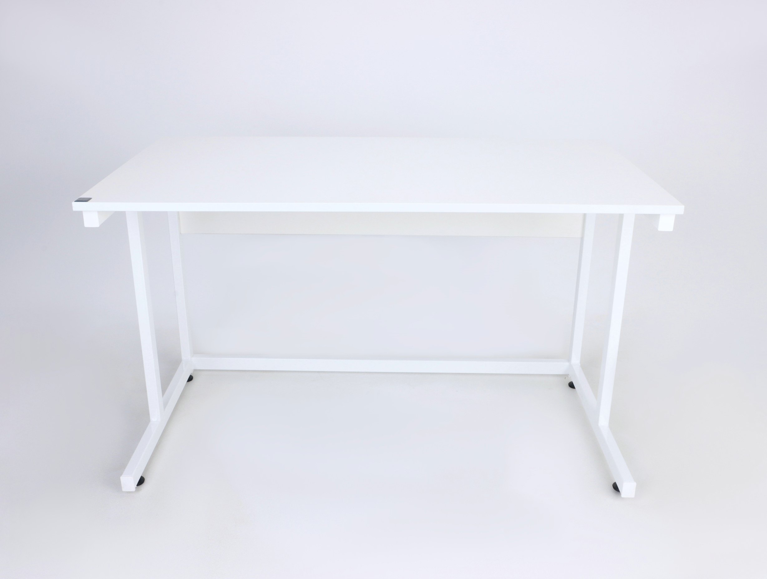 Stoliki medyczne używane B/D CPM G. HUG - Praiston rekondycjonowany