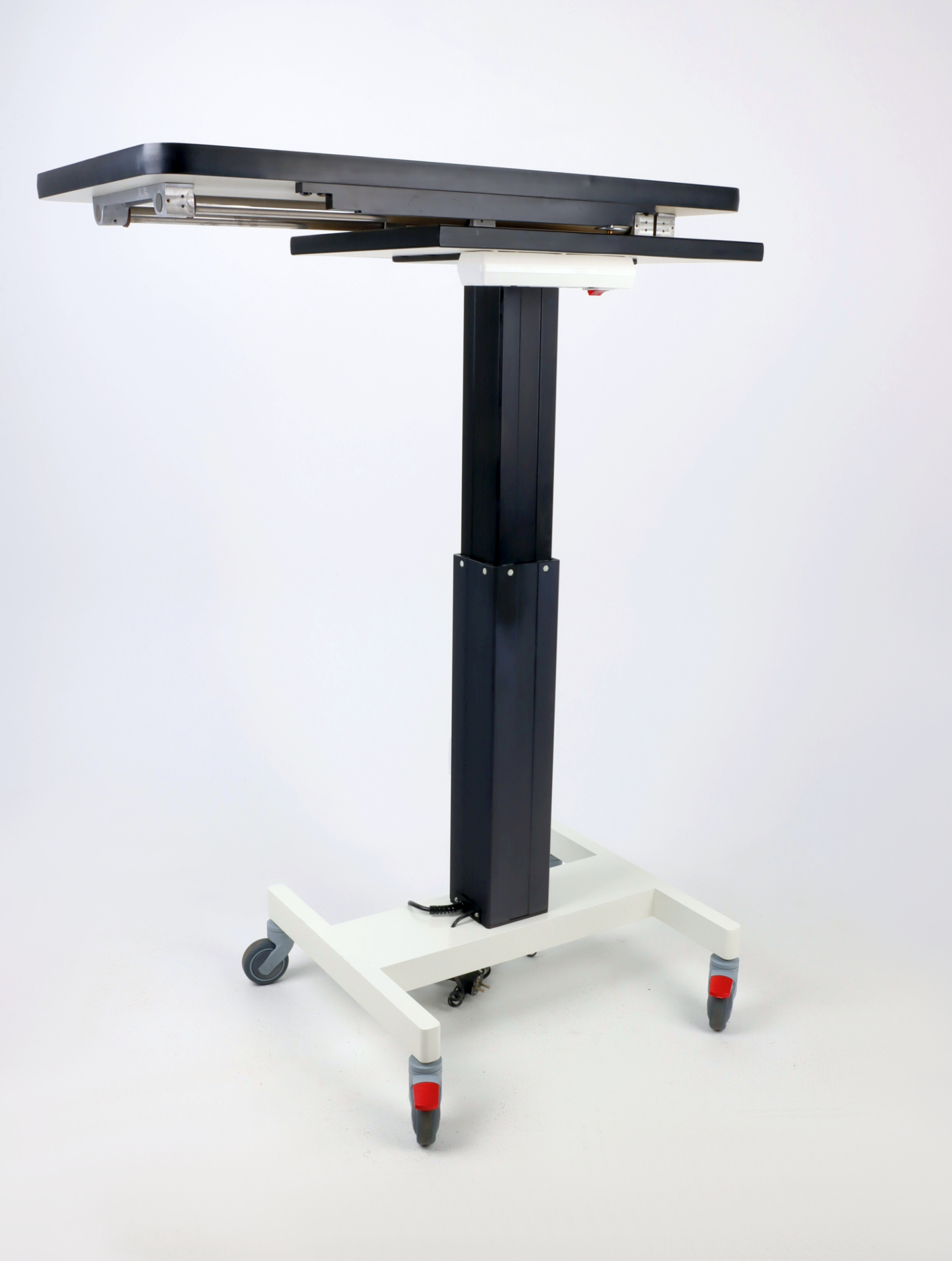 Stoliki okulistyczne używane B/D Praistech - Praiston rekondycjonowany