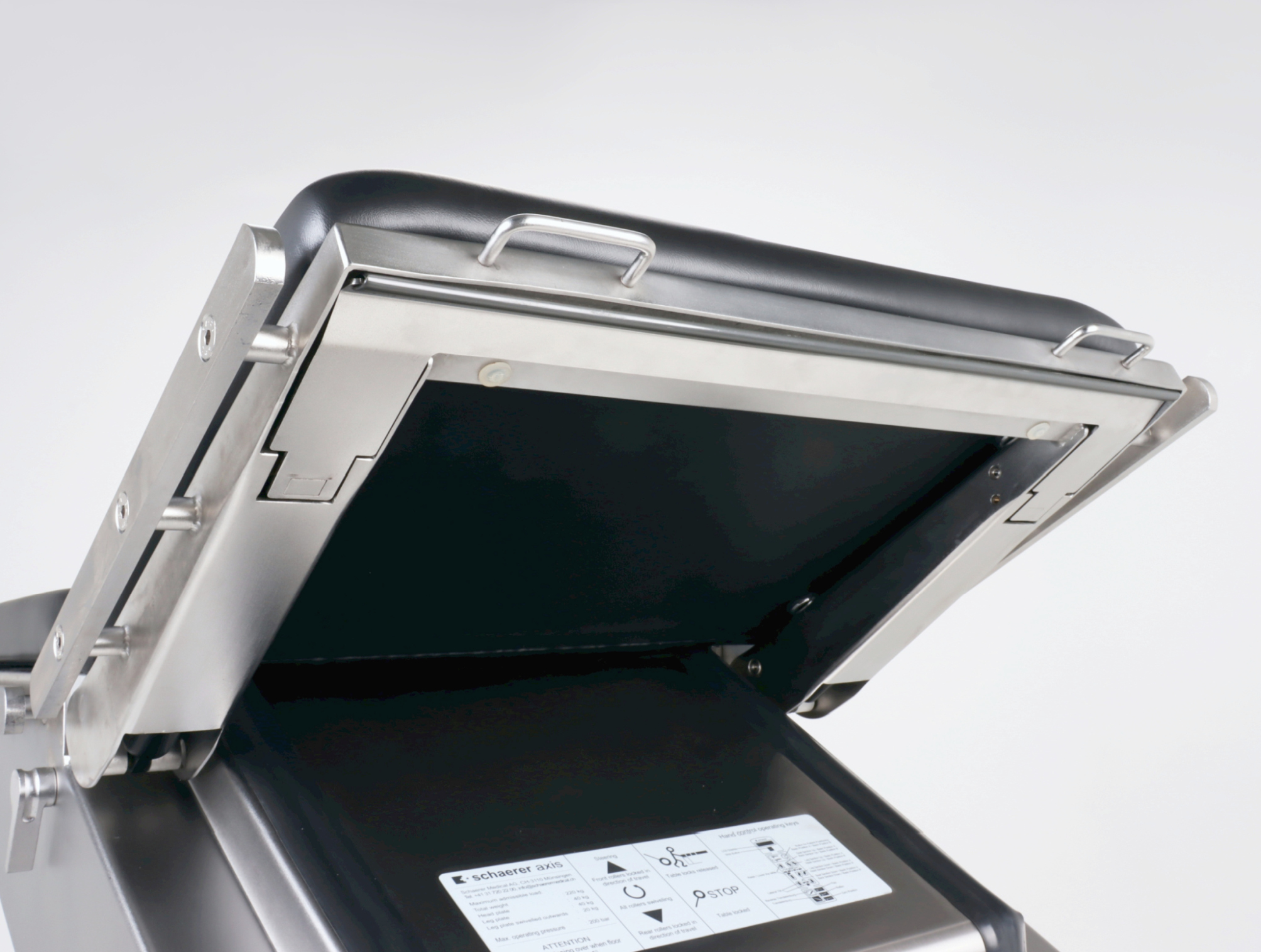 Stoły operacyjne używane SCHAERER Medical AG AXIS 600 - Praiston rekondycjonowane