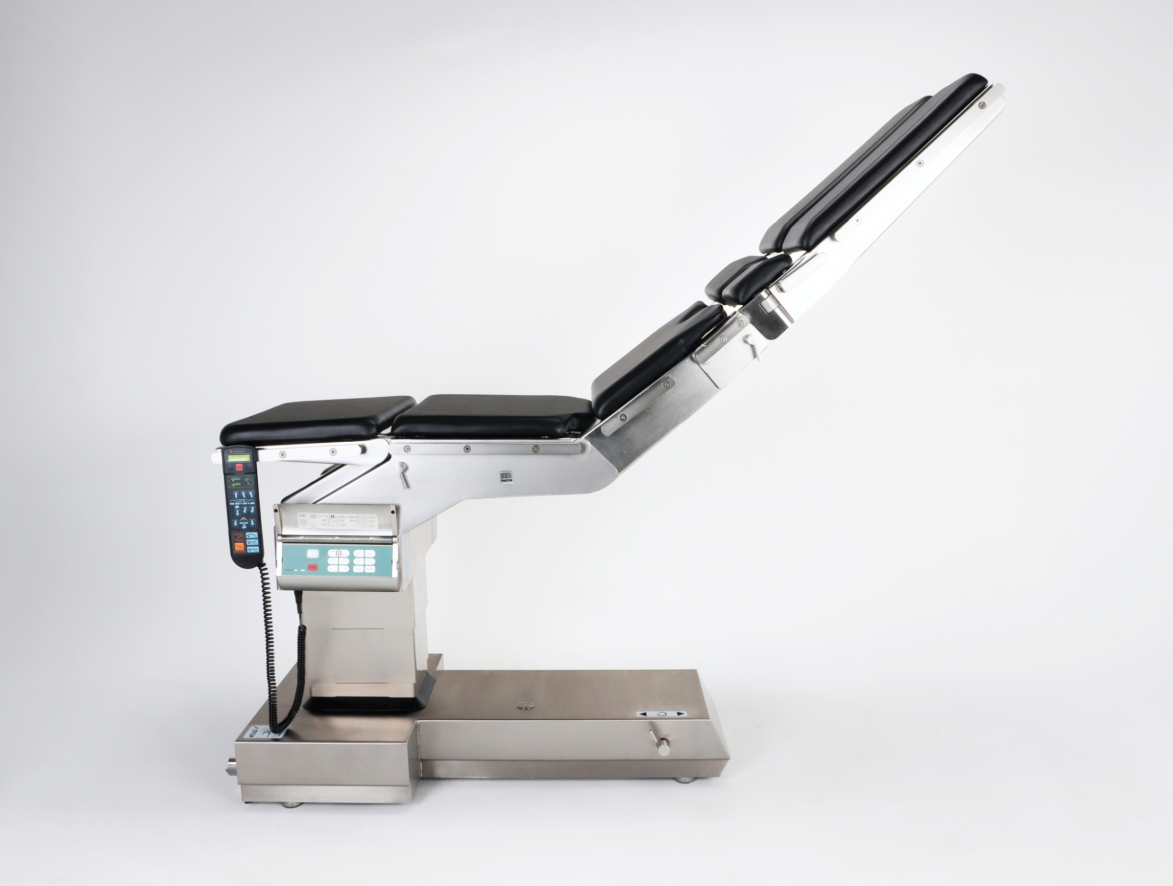 Stoły operacyjne używane SCHAERER Medical AG AXIS 600 - Praiston rekondycjonowane