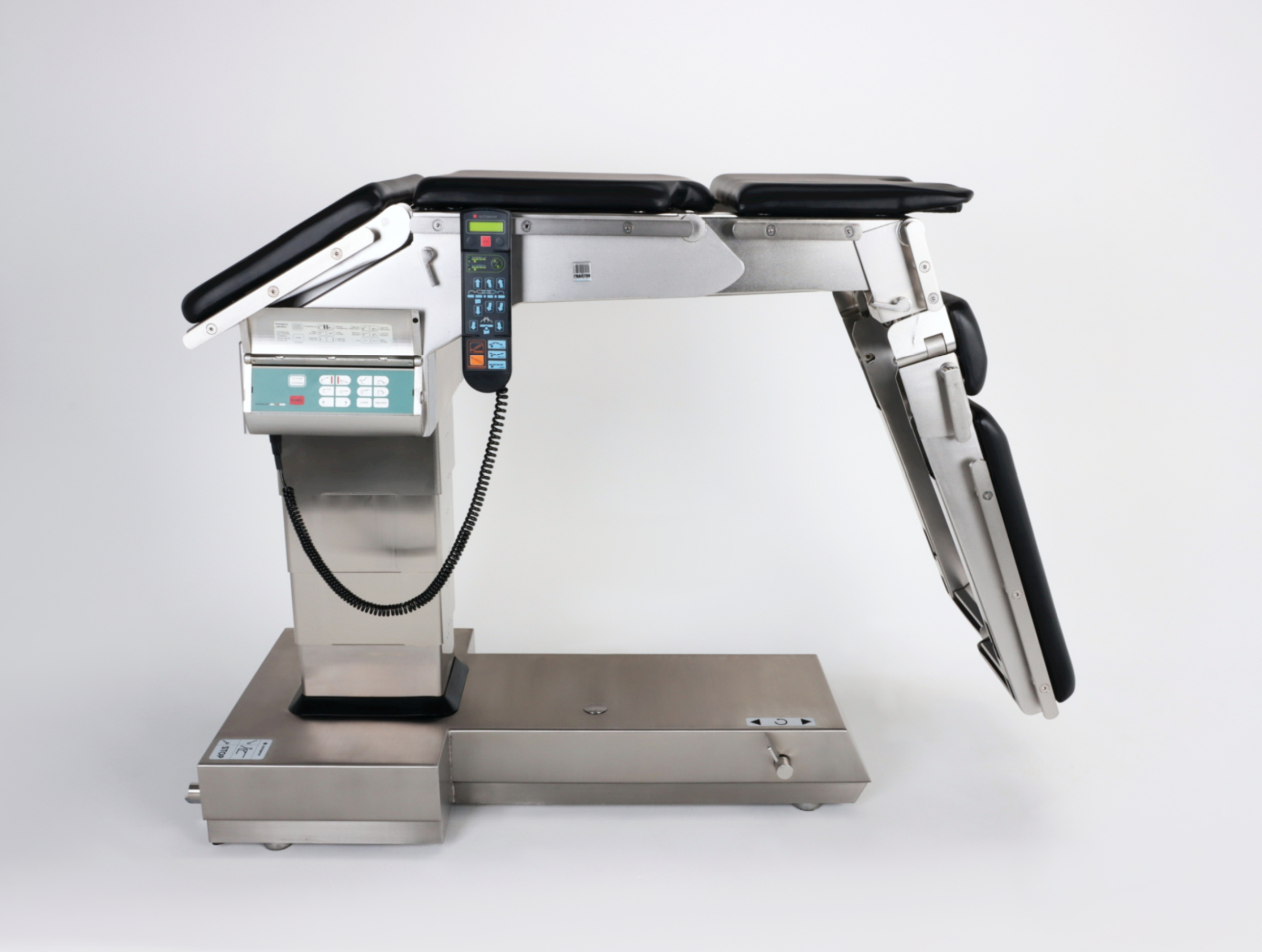 Stoły operacyjne używane SCHAERER Medical AG AXIS 600 - Praiston rekondycjonowane