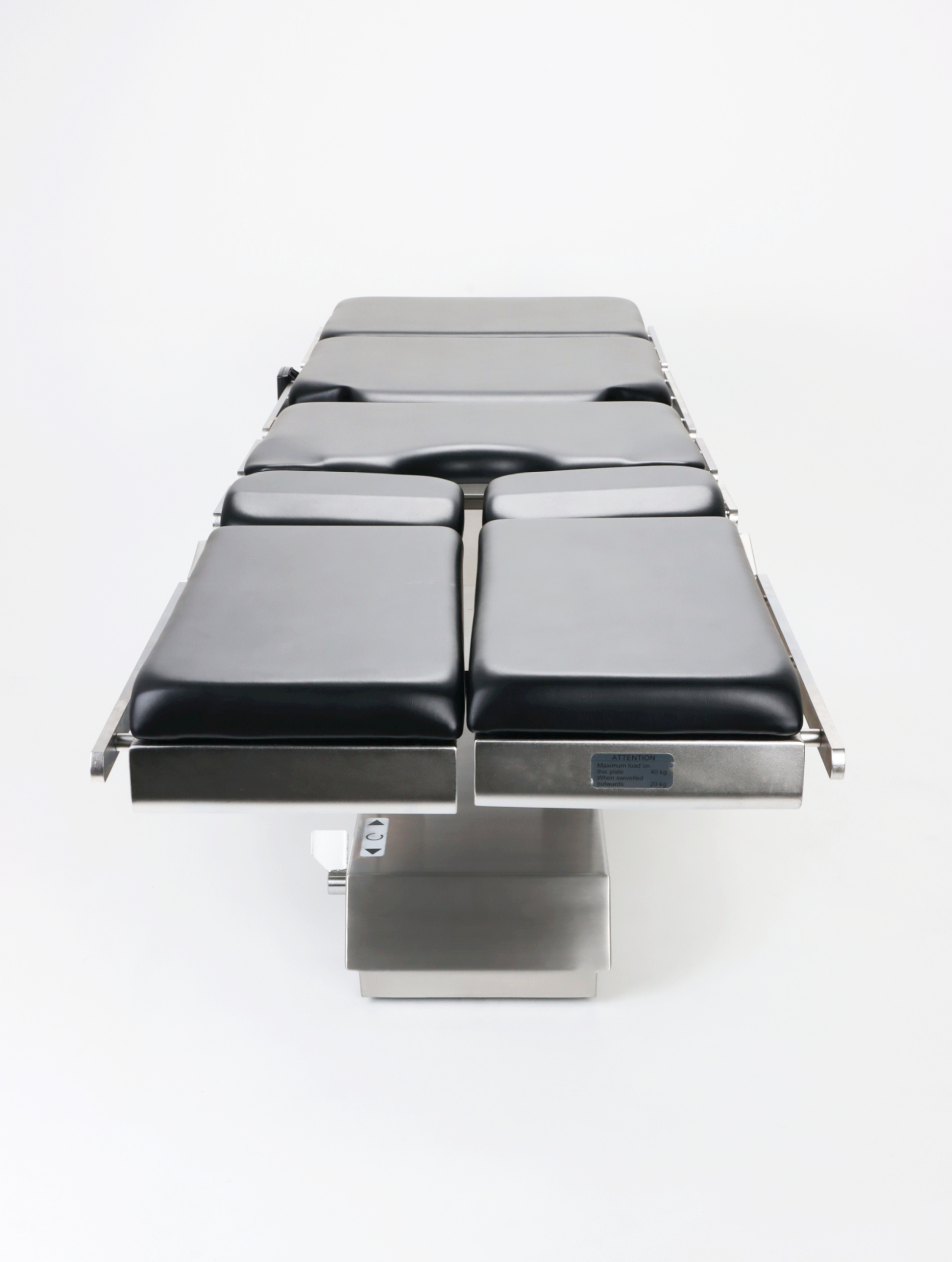 Stoły operacyjne używane SCHAERER Medical AG AXIS 600 - Praiston rekondycjonowane