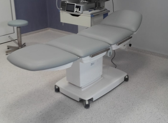 Stoły zabiegowe i do badań GOLEM 4S