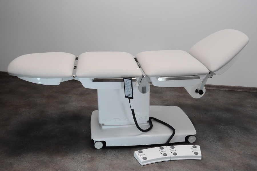 Stoły zabiegowe i do badań GOLEM 4S