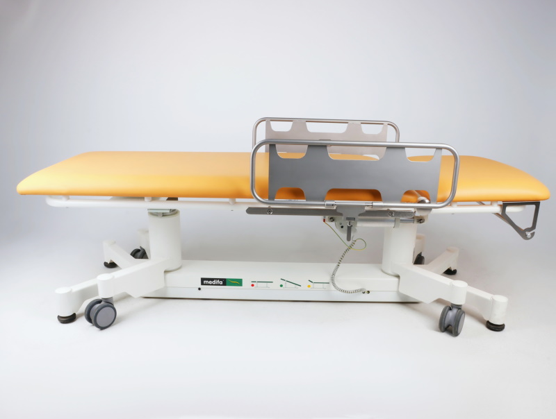 Stoły zabiegowe i do badań używane B/D Medifa 112802 - Praiston rekondycjonowany