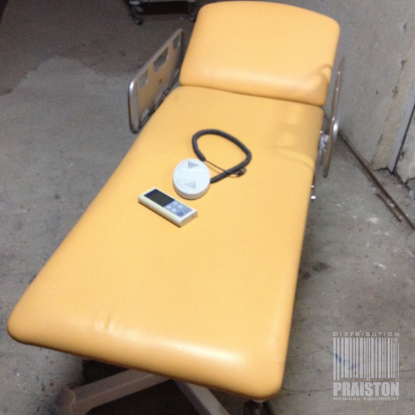 Stoły zabiegowe i do badań używane B/D Medifa 112802 - Praiston rekondycjonowany