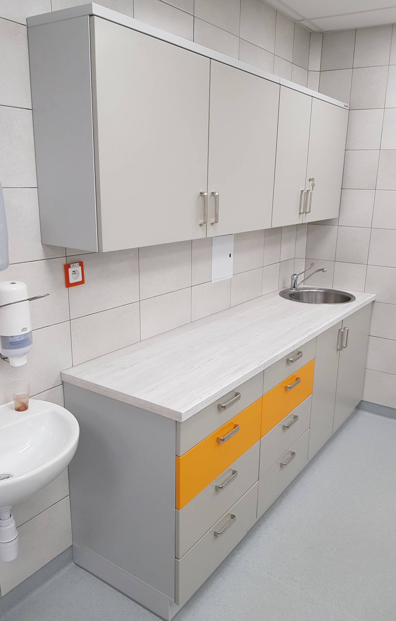 Systemy mebli modułowych KLAROMED EKO