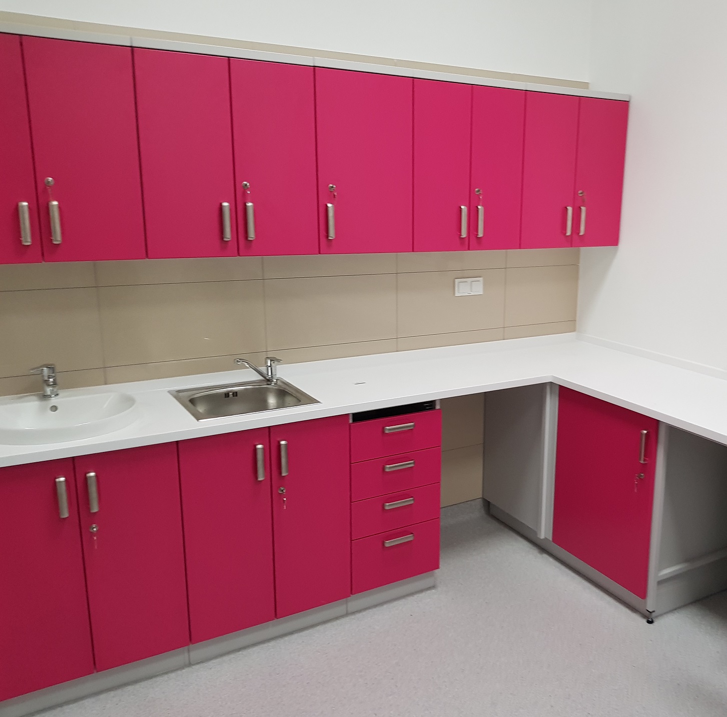 Systemy mebli modułowych KLAROMED EKO