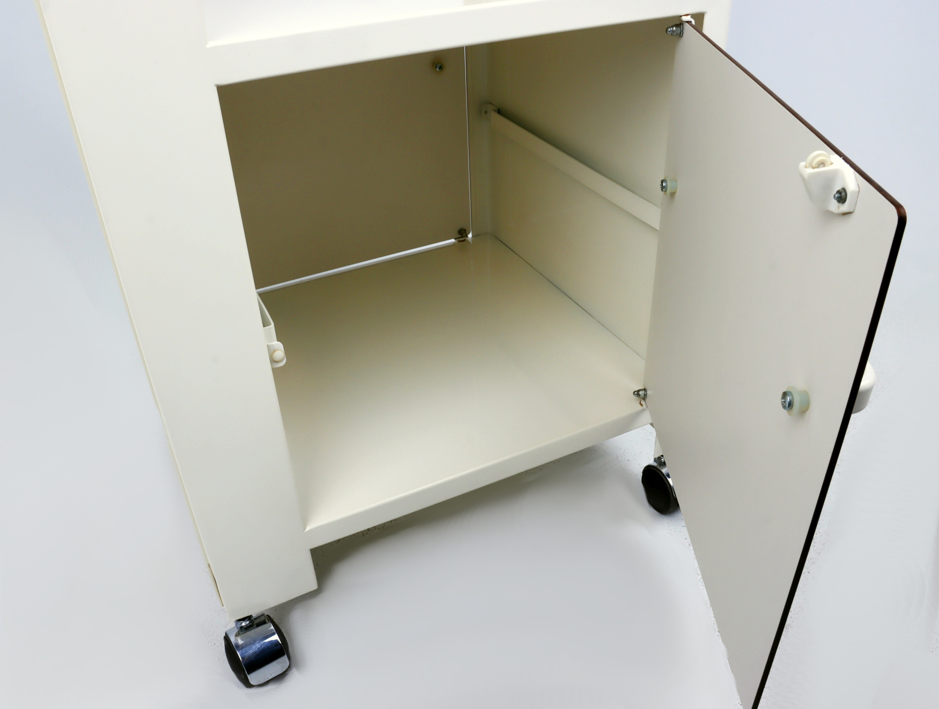 Szafki przyłóżkowe używane LINET ELEGANZA  CLASSIC - Praiston rekondycjonowany