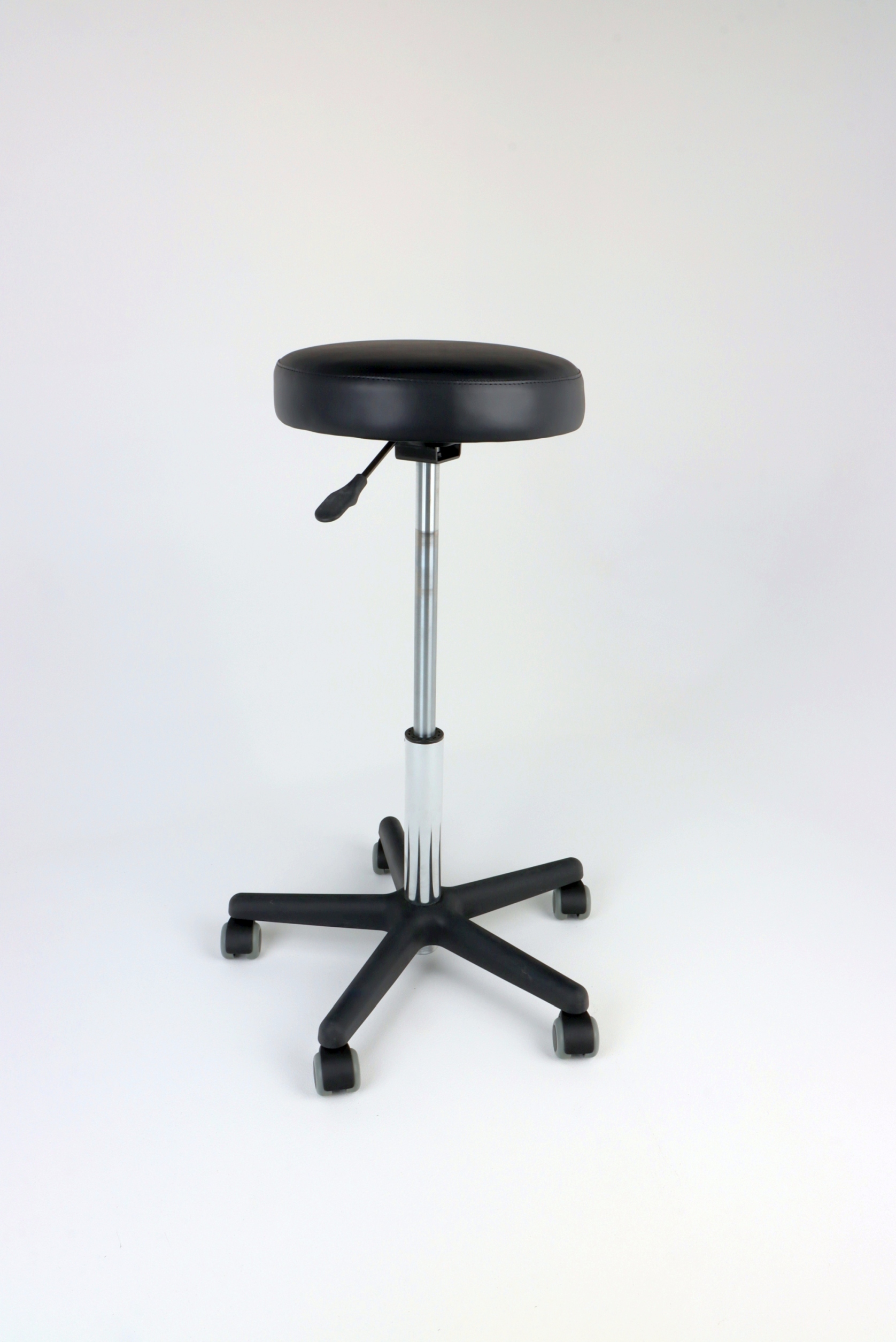 Taborety medyczne i laboratoryjne używane Elior Elior - Praiston rekondycjonowane