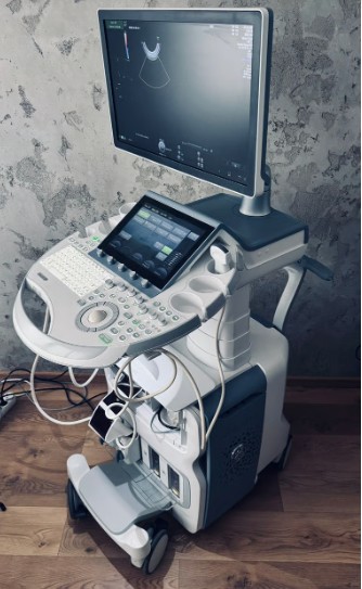 Ultrasonografy wielonarządowe używane b/d DrMedica używany- GE VOLUSON E8 