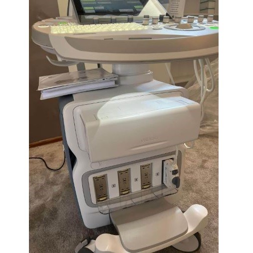 Ultrasonografy wielonarządowe używane B/D GE VOLUSON E10 - Medtex rekondycjonowany