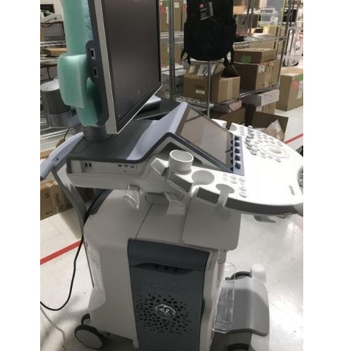 Ultrasonografy wielonarządowe używane B/D GE VOLUSON E8 - Medtex rekondycjonowany