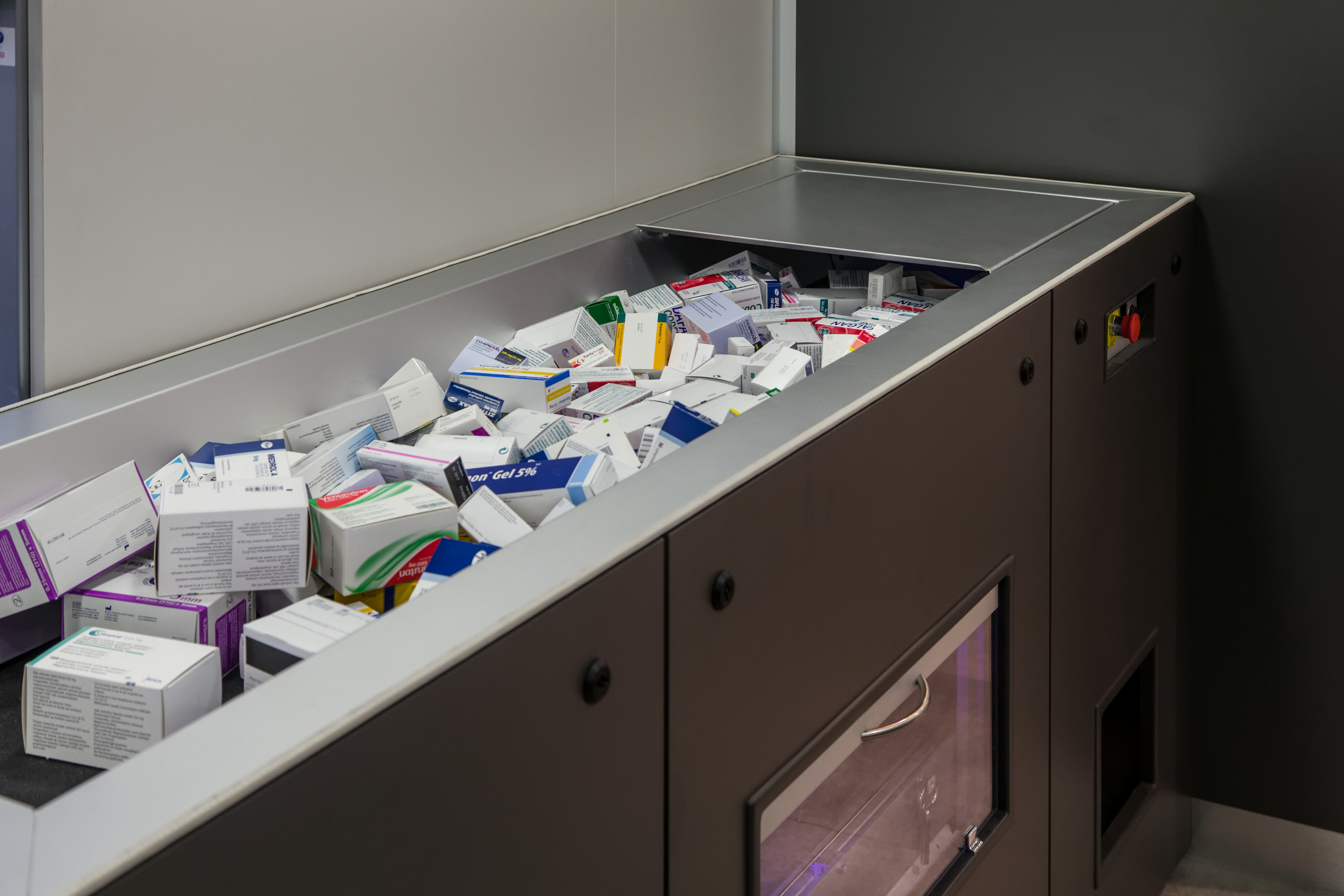 Urządzenia do automatycznej weryfikacji dostaw leków meditech Optimat Light