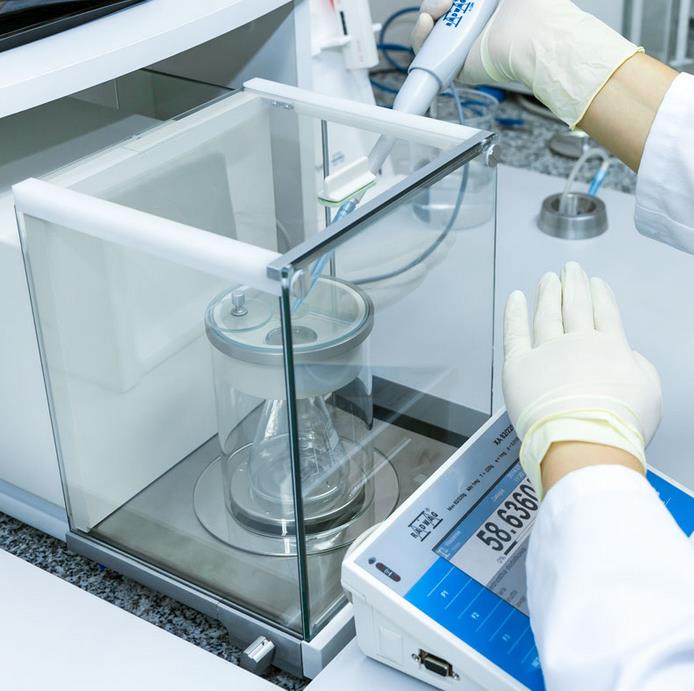 Wagi medyczne, lekarskie i laboratoryjne RADWAG XA 52.4Y.A