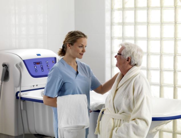 Wanny pielęgnacyjne w pozycji leżącej Arjo Harmonie