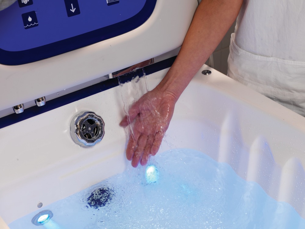 Wanny pielęgnacyjne w pozycji leżącej Arjo Rhapsody