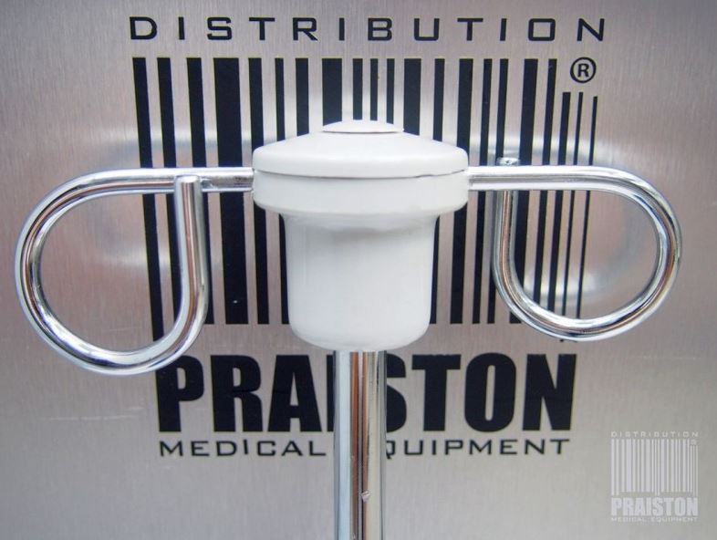 Wieszaki na płyny infuzyjne - stojaki do kroplówek używane B/D Praistech - Praiston rekondycjonowany