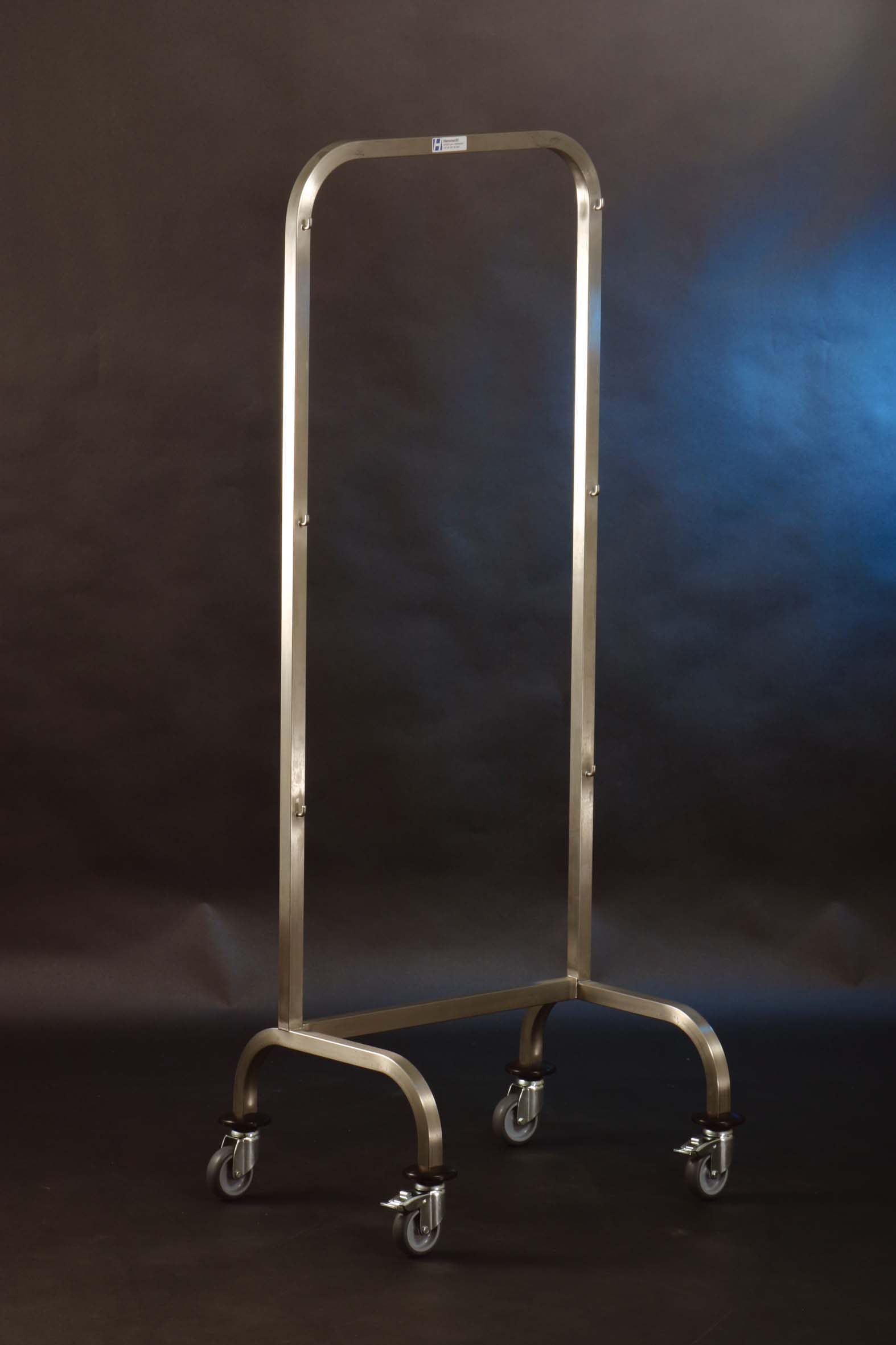 Wózki i stojaki hakowe do zawieszenia koszy i innych akcesoriów Hammerlit HKW3