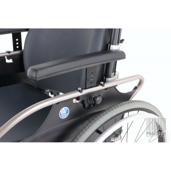 Wózki inwalidzkie standardowe używane B/D Vermeiren V300 30° Komfort - Praiston rekondycjonowany