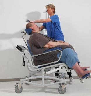 Wózki prysznicowo - sanitarne w pozycji siedzącej XXL-Rehab TILTE