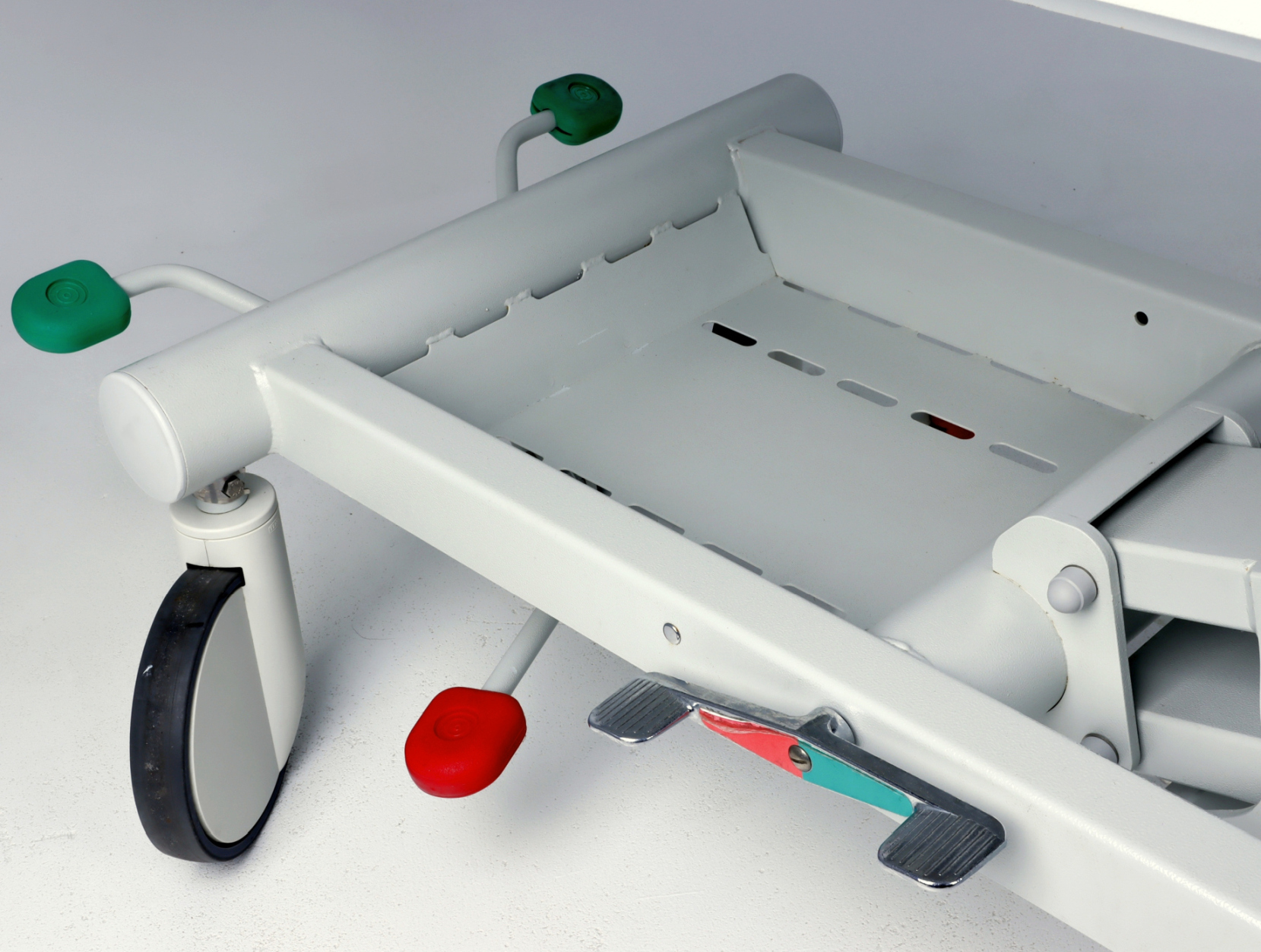 Wózki transportowe w pozycji leżącej używane B/D Midmark Promotal 0021550 - Praiston rekondycjonowany