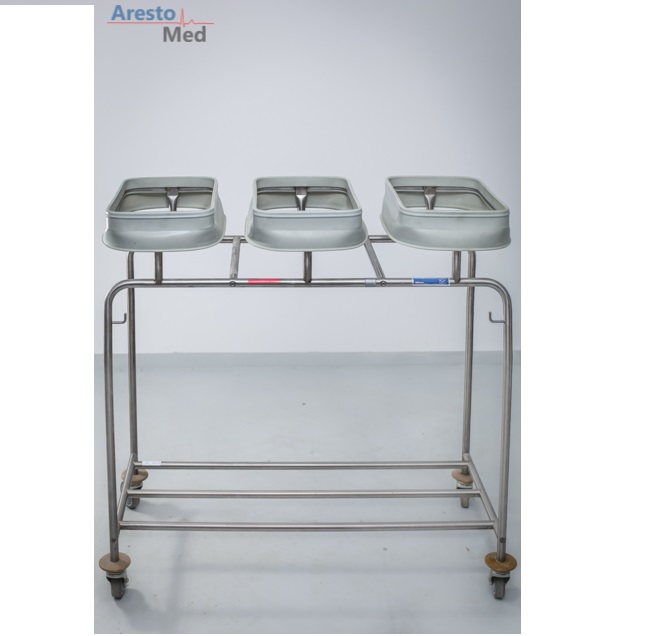 Wózki na odpady medyczne oraz brudną bieliznę używane