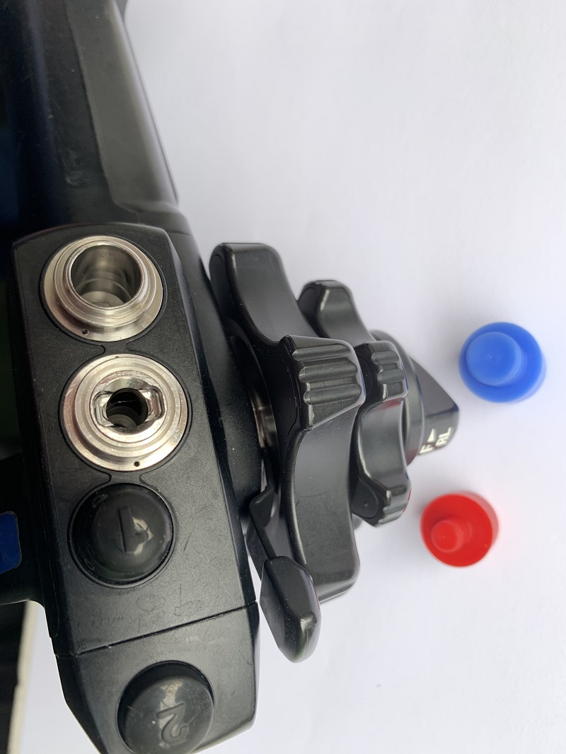 Zatyczki kanałów do endoskopów giętkich